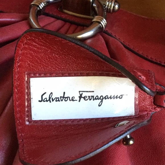 🌹 Vntage Salvatore Ferragamo handbag - Picture 6 of 8